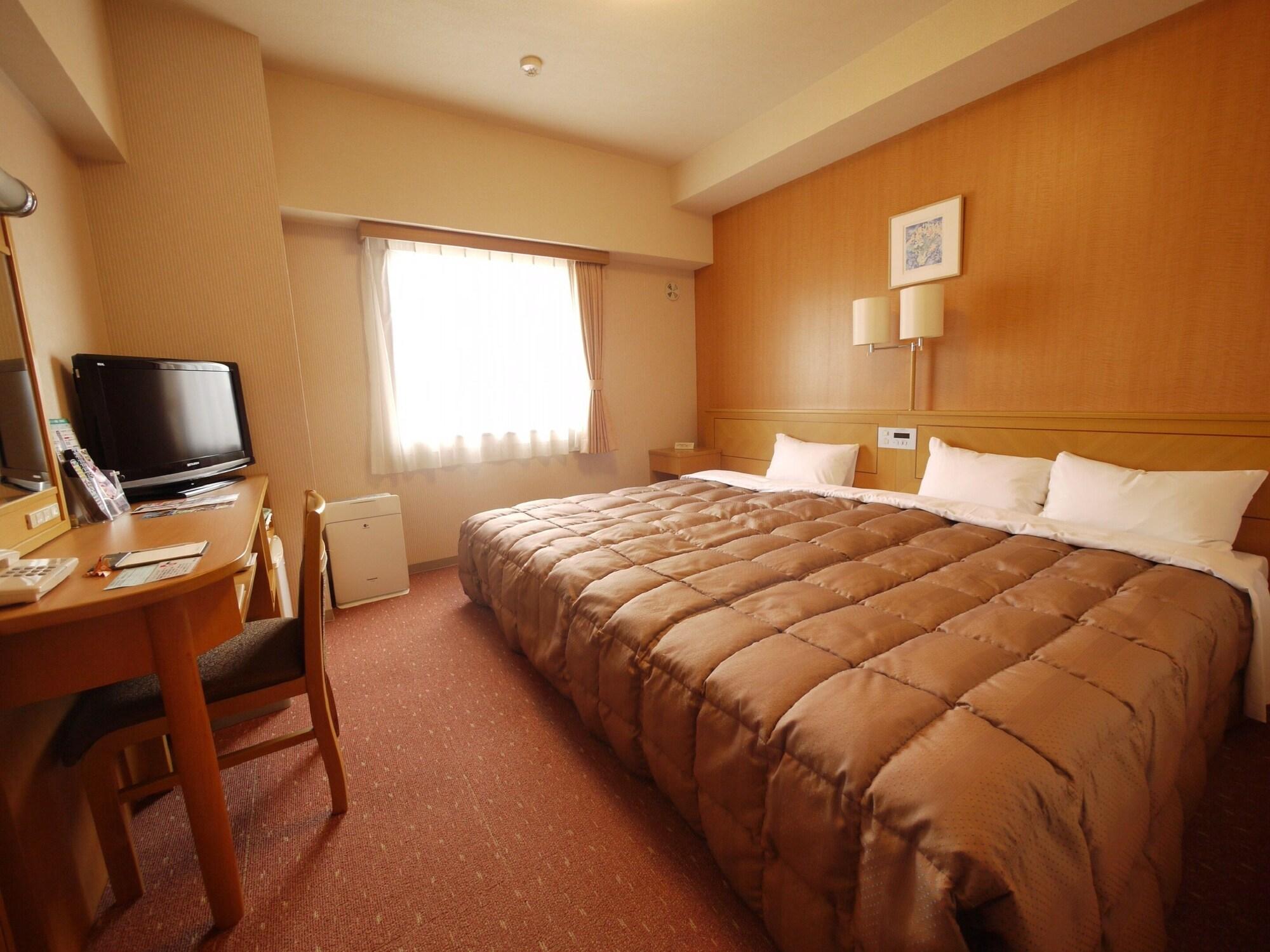 Hotel Route-Inn Toyokawa Inter Esterno foto