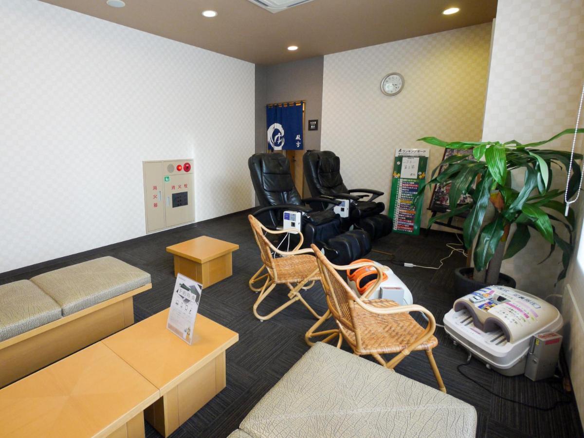 Hotel Route-Inn Toyokawa Inter Esterno foto